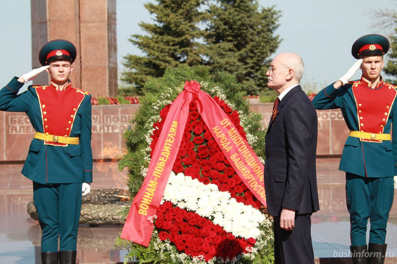 По всей республике прошли торжества, посвященные 72-й годовщине Победы советского народа в Великой Отечественной войне