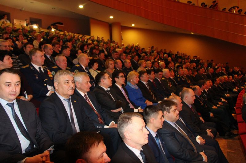Торжественное собрание, посвященное Дню защитника Отечества, состоялось в уфимском Конгресс-холле