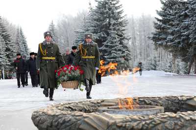 В Уфе проходят мероприятия в честь Дня Неизвестного солдата
