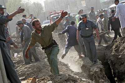 Мощный взрыв прогремел недалеко от посольства США в Кабуле
