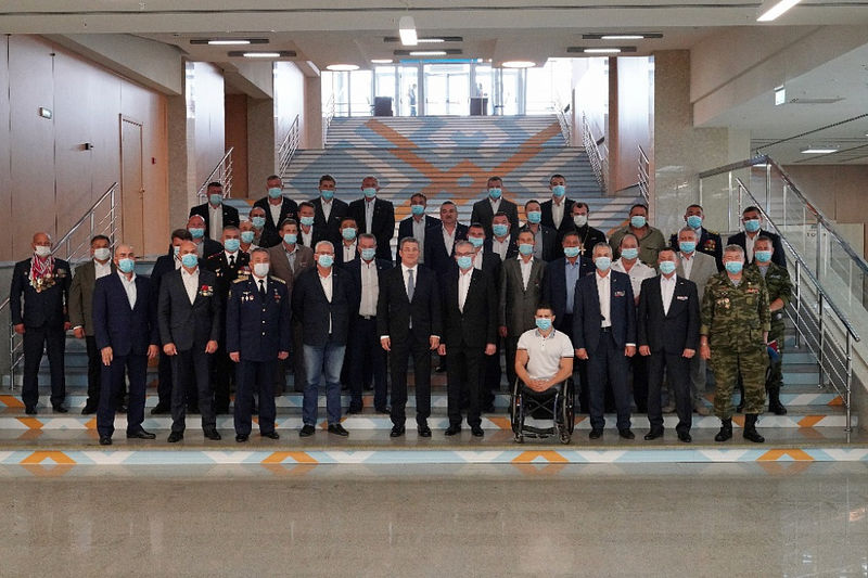 Радий Хабиров встретился с ветеранами Воздушно-десантных войск