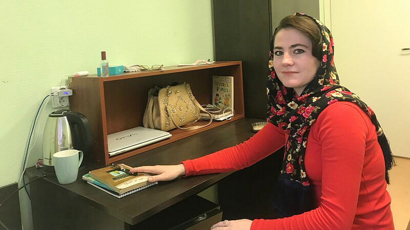 «Можно ходить по городу без страха»: дочь оставшегося в Афганистане советского военнопленного приехала учиться в Россию