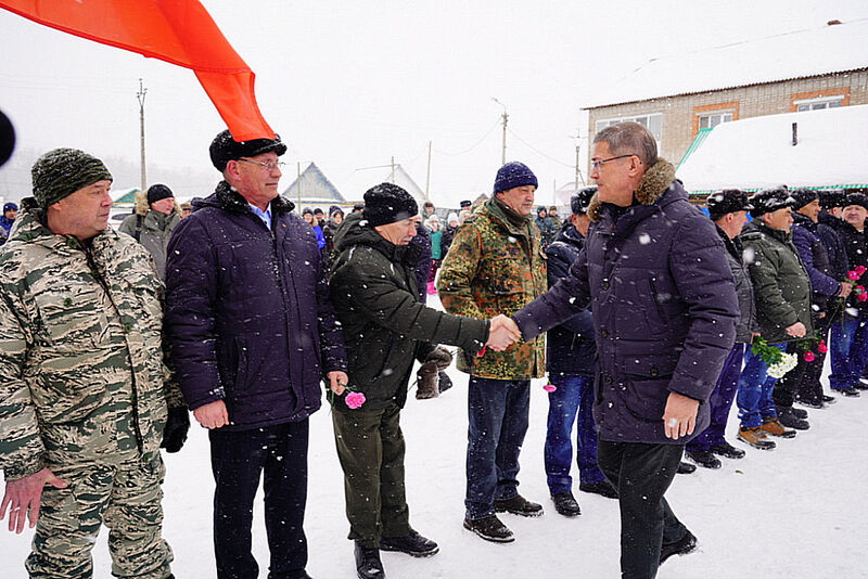 15 февраля Радий Хабиров почтил память воинов-интернационалистов в Кугарчинском районе