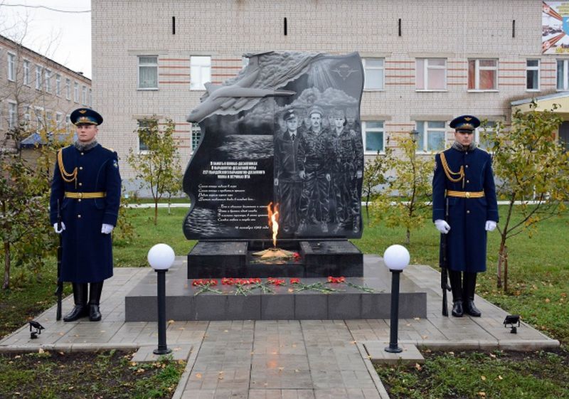 В Иваново прошли памятные мероприятия, посвященные трагической гибели 8-ой парашютно-десантной роты 217-го гвардейского полка ВДВ