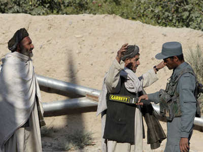 Афганская полиция предотвратила попытку переправить в страну отряд боевиков 