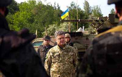 Порошенко отказался от перемирия на востоке Украины