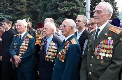 На единовременные выплаты ветеранам и участникам Великой Отечественной войны направят 12 млрд рублей