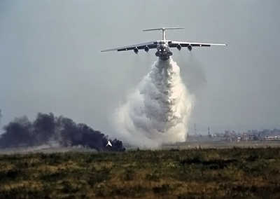 Летные экипажи ВВС России продолжают тушить пожары в Бурятии